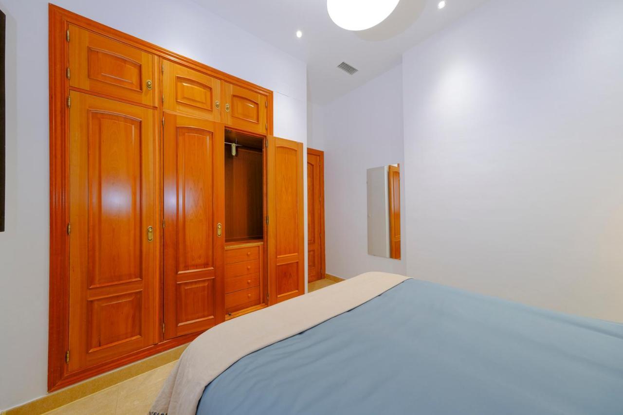 Patio Rialto Apartment Sevilla Eksteriør billede