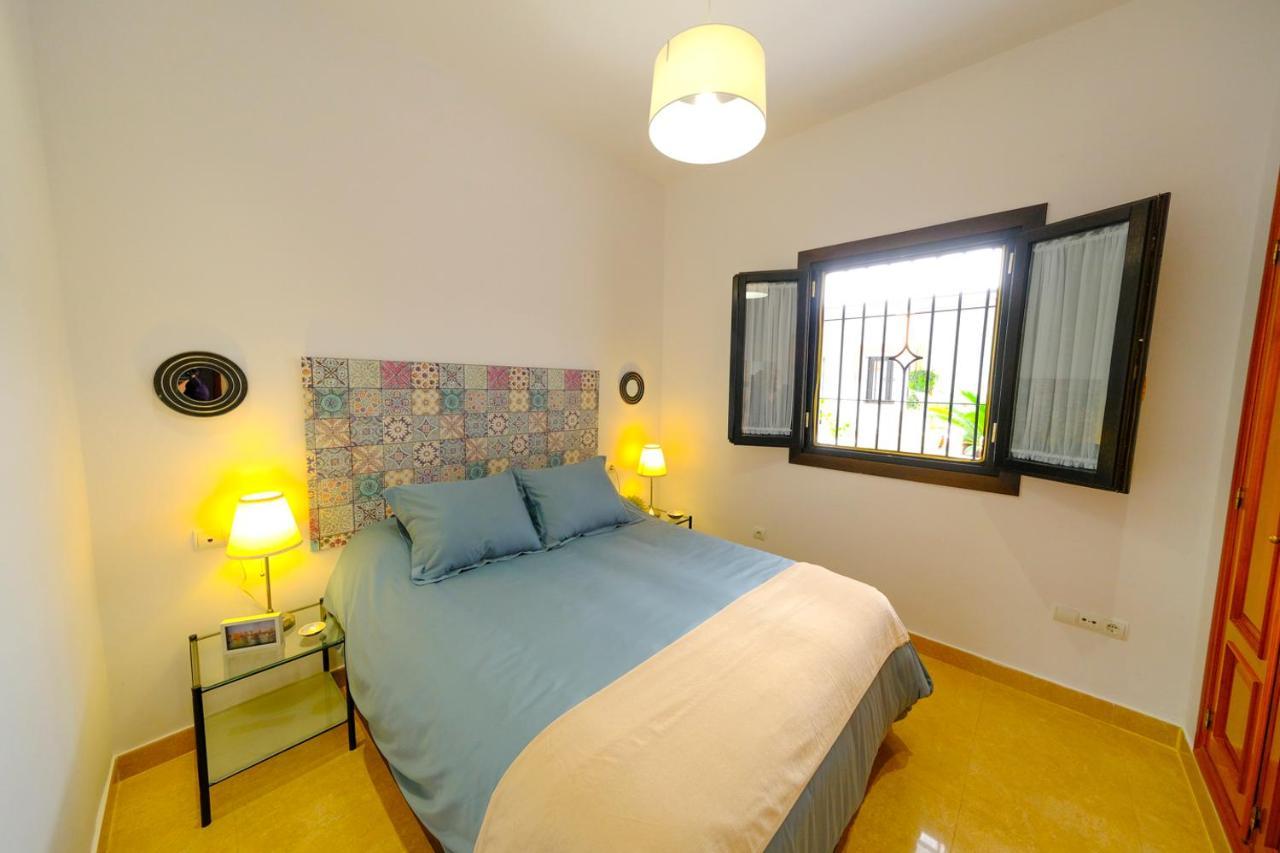 Patio Rialto Apartment Sevilla Eksteriør billede