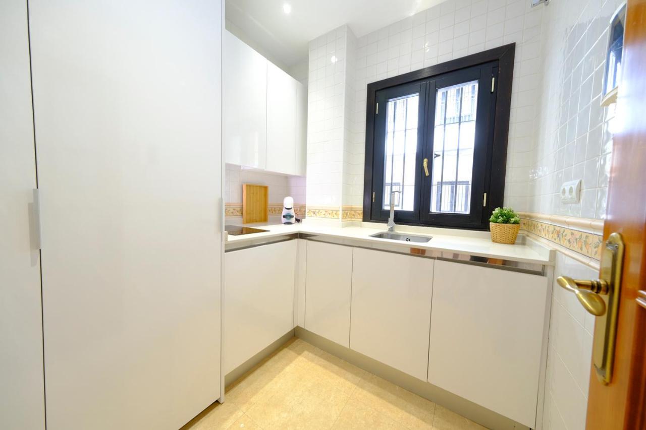 Patio Rialto Apartment Sevilla Eksteriør billede